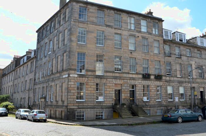 1 Bedroom Flat To Rent In Broughton Place, Edinburgh, EH1