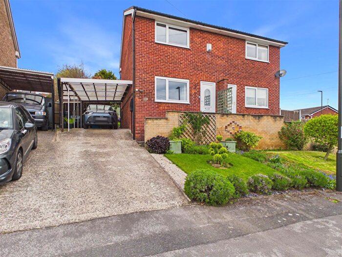 2 Bedroom Semi Detached House For Sale In Peterdale Close, Brimington, Chesterfield, S43