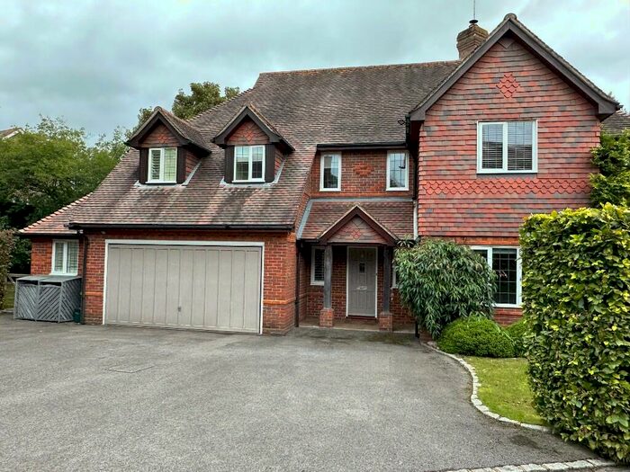 5 Bedroom Detached House To Rent In Nursery Close, RG9