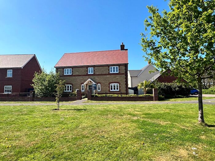 4 Bedroom Detached House For Sale In Jacksmeadow, Uffington, Faringdon, Oxfordshire, SN7