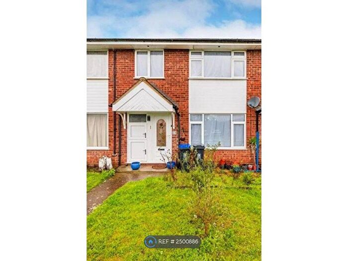 3 Bedroom Terraced House To Rent In Burnham, Burnham, SL1