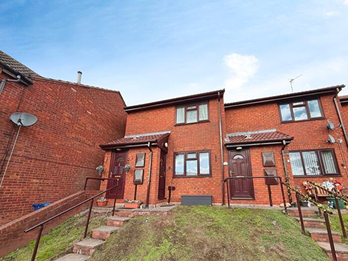 1 Bedroom Maisonette To Rent In Hamilton Close, Cannock, WS12