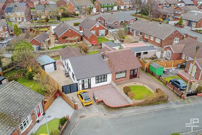 3 Bedroom Semi-Detached Bungalow For Sale In Dalkeith Road, Hindley Green, Wigan, WN2