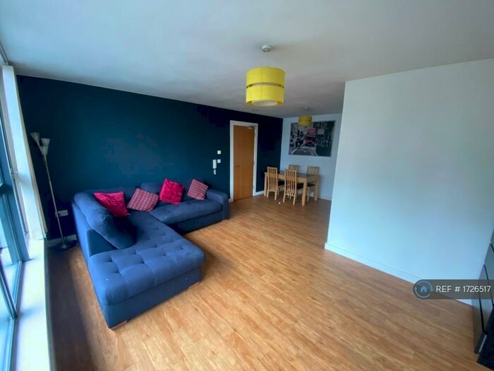 2 Bedroom Flat To Rent In Quebec Building, Salford, M3