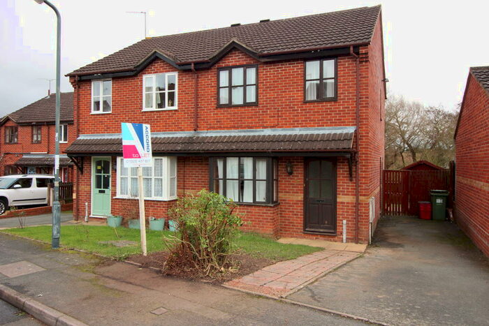 3 Bedroom Semi-Detached House To Rent In Marlborough Drive, Leamington Spa, CV31
