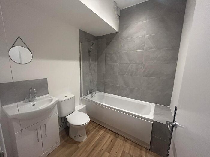 2 Bedroom Flat To Rent In Seabank Road, New Brighton, Wirral, CH45