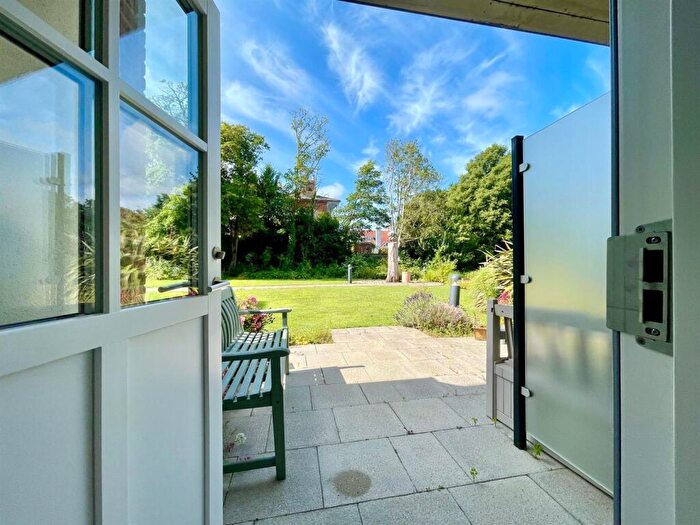 1 Bedroom Flat For Sale In Church Road, Bembridge, PO35
