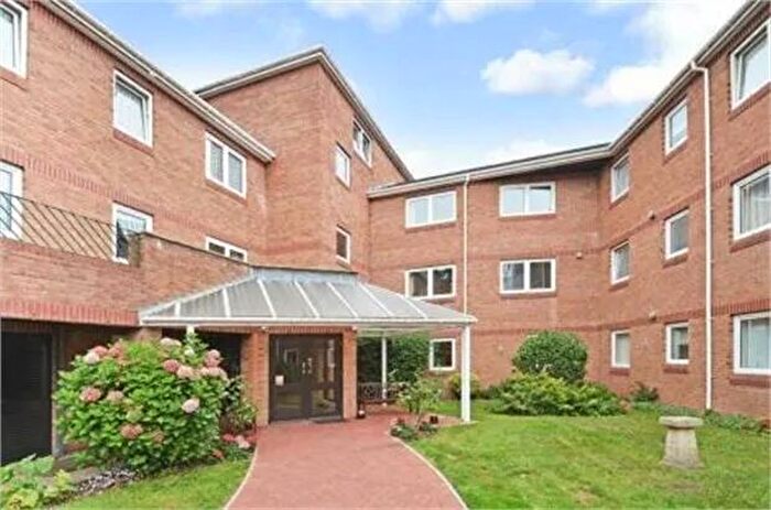 2 Bedroom Flat For Sale In Church Road, Newton Abbot, Devon., TQ12