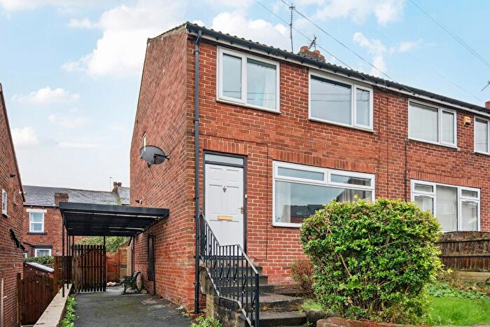 3 Bedroom End Of Terrace House For Sale In Springfield Gardens, Horsforth, Leeds, West Yorkshire, LS18
