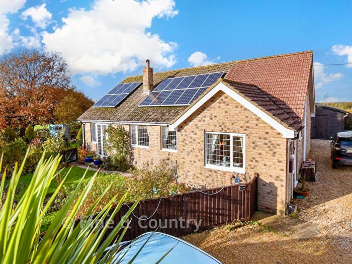 3 Bedroom Detached Bungalow For Sale In Old Road, Calbourne, Newport, Isle Of Wight, PO30