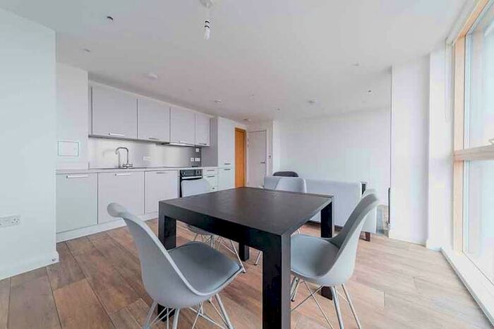 1 Bedroom Apartment To Rent In Maidenhead, Berkshire, SL6