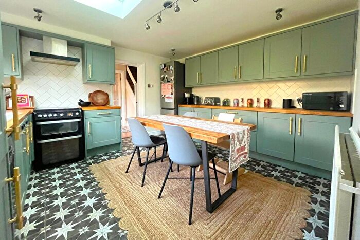 3 Bedroom Semi-Detached House For Sale In Heath Lane, Farnham, Surrey, GU9