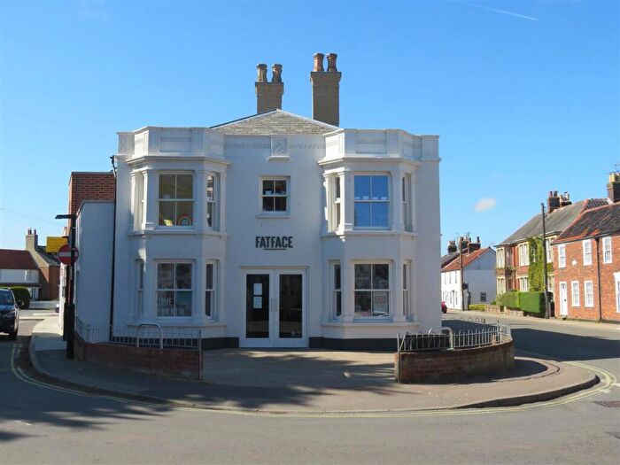 2 Bedroom Apartment To Rent In High Street, Southwold, IP18