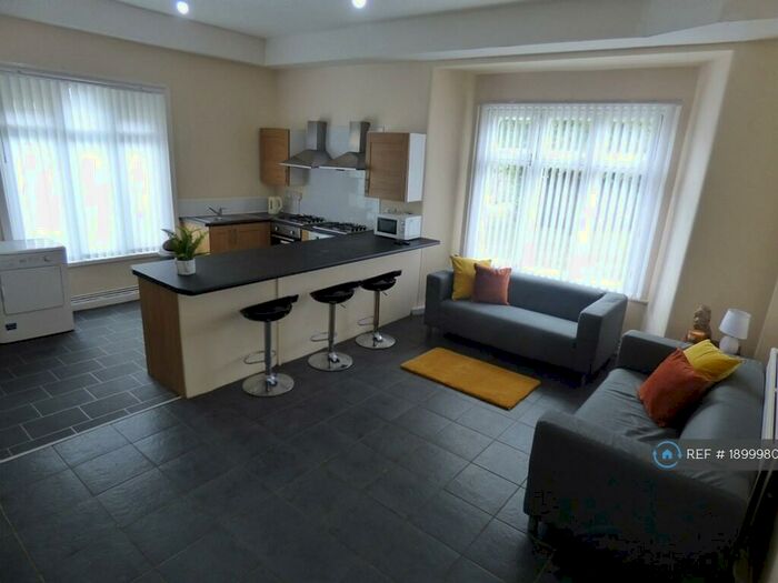 9 Bedroom Detached House To Rent In Smithdown Road, Liverpool, L15