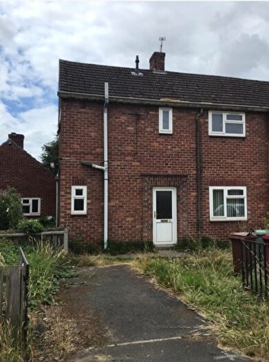 2 Bedroom House To Rent In Lindum Grove, Crowle, DN17