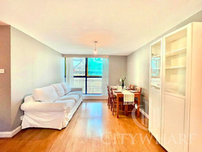 2 Bedroom Flat To Rent In Baltic Quay, Sweden Gate, London, SE16