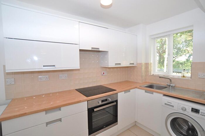 1 Bedroom Flat To Rent In Talisman Street, Hitchin, SG4