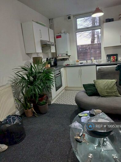 1 Bedroom Flat To Rent In Radcliffe, Radcliffe, Manchester, M26