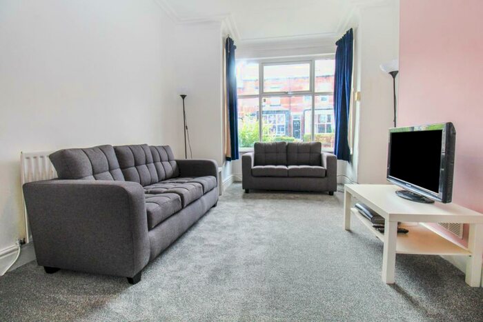 5 Bedroom Terraced House To Rent In Stanmore Street, LS4