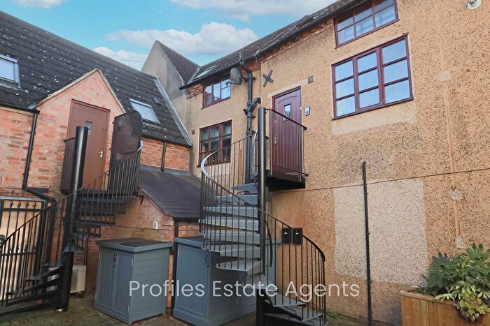 1 Bedroom Flat To Rent In Stockwell Head, Hinckley, LE10