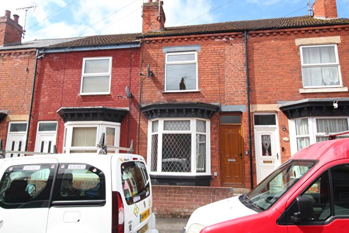 3 Bedroom Terraced House For Sale In King Street, Creswell, S80