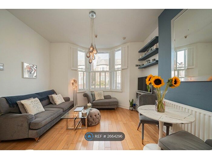 1 Bedroom Flat To Rent In Tooting, London, SW17