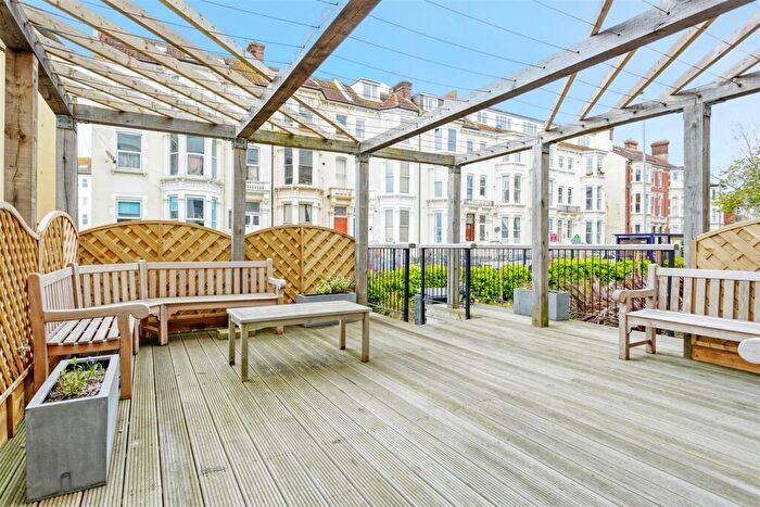 1 Bedroom Apartment For Sale In Tudor Rose Court, South Parade, PO4