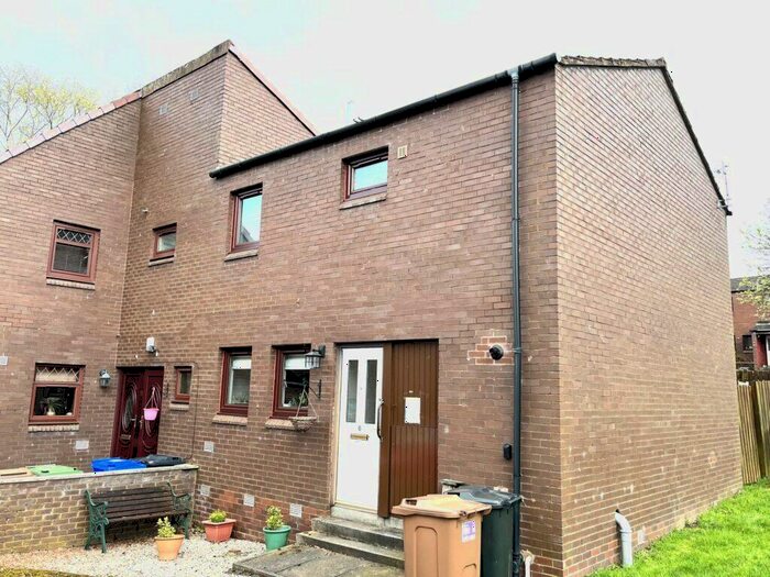 3 Bedroom End Of Terrace House To Rent In Hardie Court Stirling, FK7