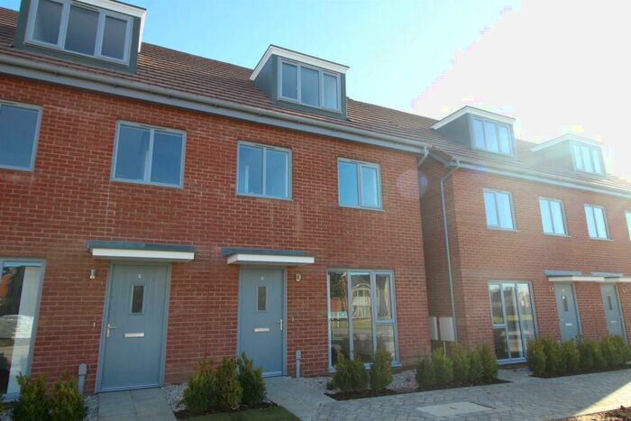 3 Bedroom Semi-Detached House To Rent In Minikin Close, Coggeshall, CO6