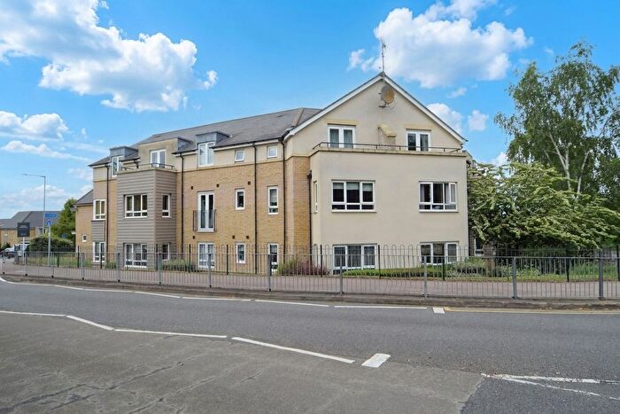 2 Bedroom Flat For Sale In Cromwell Drive, Huntingdon, PE29