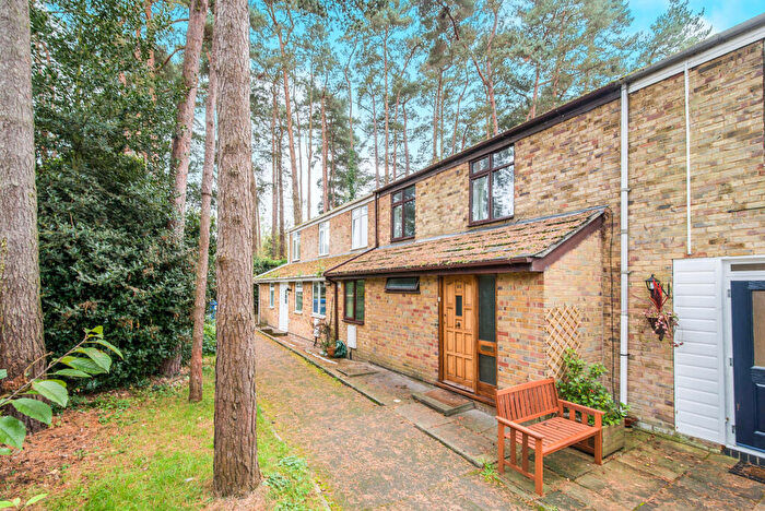 4 Bedroom Terraced House To Rent In Bucklebury, Hanworth, Bracknell, RG12