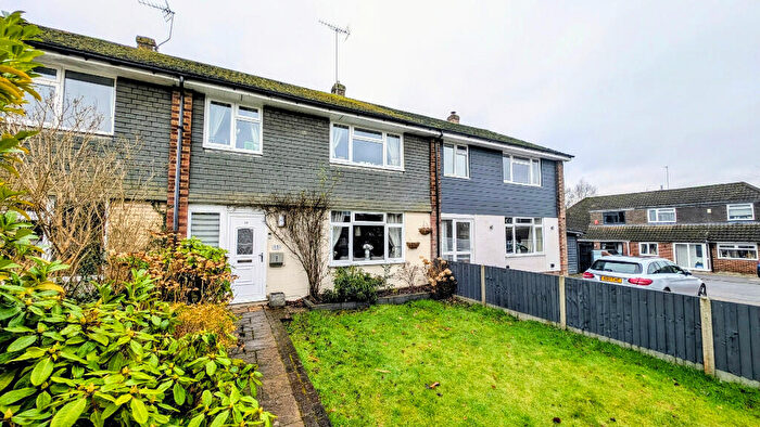 3 Bedroom Terraced House For Sale In Heather Drive, Lindford, Hampshire, GU35