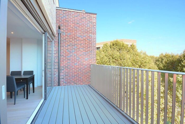 2 Bedroom Flat To Rent In Tarling House, Elephant And Castle, London, SE17