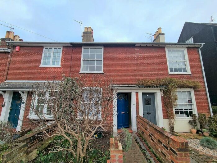 2 Bedroom Property To Rent In Castle Road, Colchester, CO1