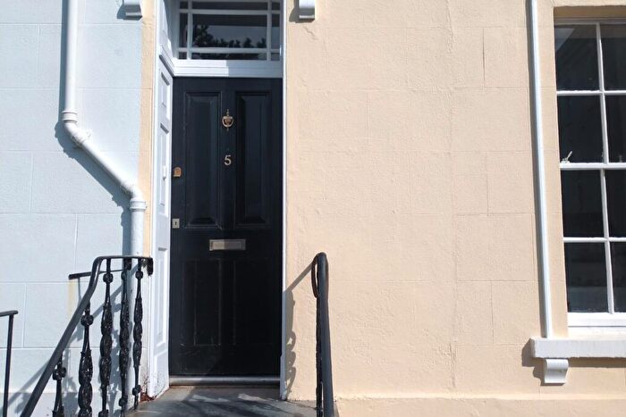 6 Bedroom Terraced House To Rent In Queens Terrace, Exeter, EX4