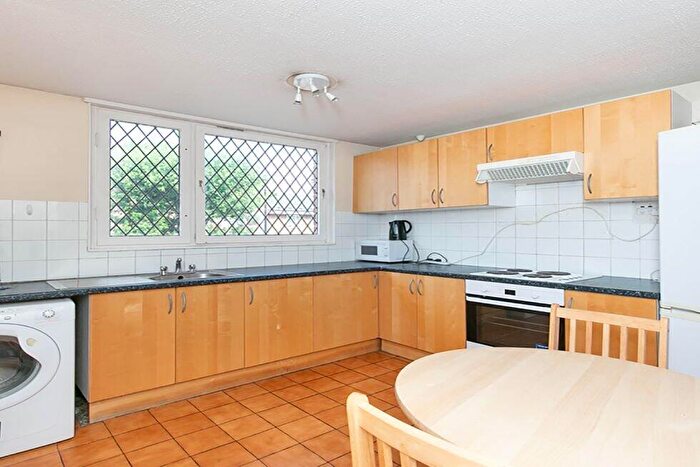 3 Bedroom Flat To Rent In Henderson Drive, St Johns Wood, NW8