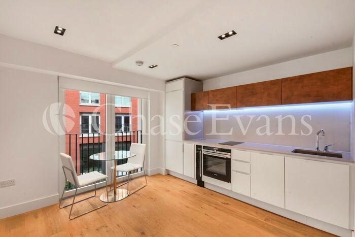 Studio To Rent In Keybridge House, Exchange Gardens, Vauxhall, SW8