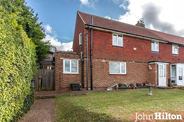 3 Bedroom Semi-Detached House For Sale In Rotherfield Crescent, Brighton, BN1