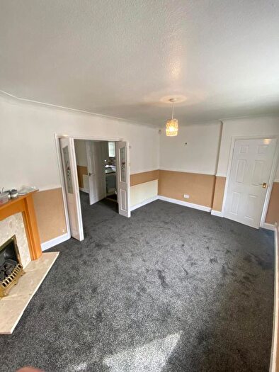 3 Bedroom Detached House To Rent In Oak Road, Dudley, DY1