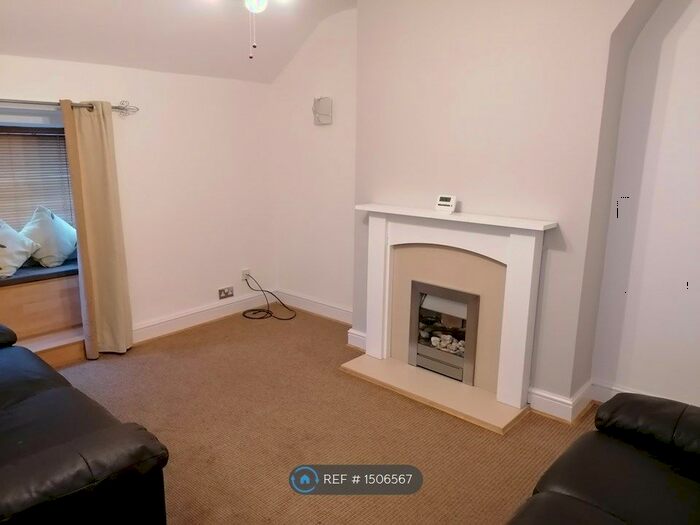 2 Bedroom Maisonette To Rent In Gill Crescent North, Houghton Le Spring, DH4