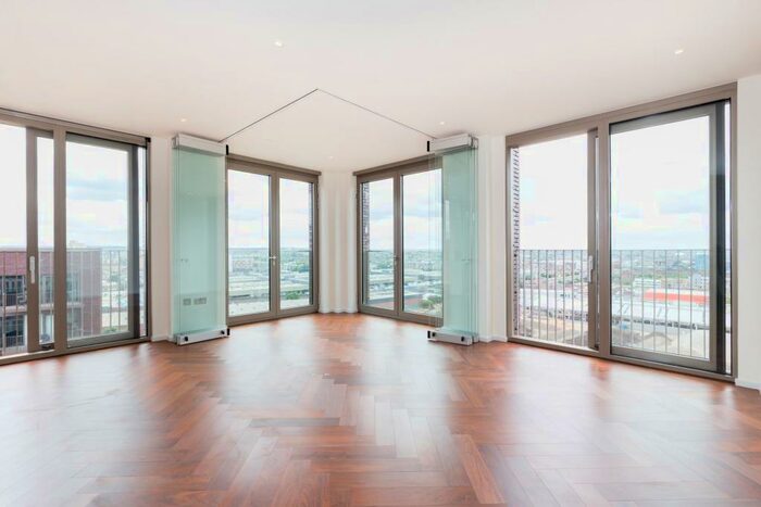 2 Bedroom Apartment To Rent In Capital Building, Embassy Gardens, London, SW11