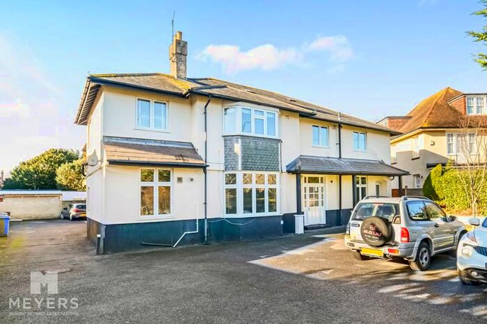 2 Bedroom Flat To Rent In Wilfred Road, Bournemouth, BH5