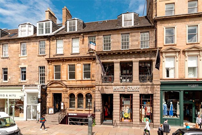 4 Bedroom Apartment For Sale In George Street, Edinburgh, EH2