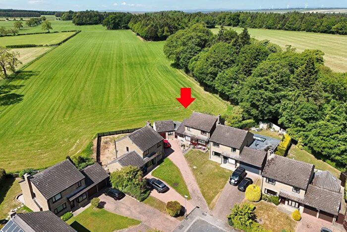 5 Bedroom Detached House For Sale In Moor Park Close, Beckwithshaw, HG3