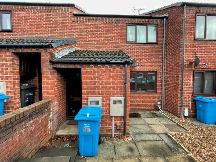 1 Bedroom Flat To Rent In Handford Court, Stepping Lane, Derby, Derbyshire, DE1