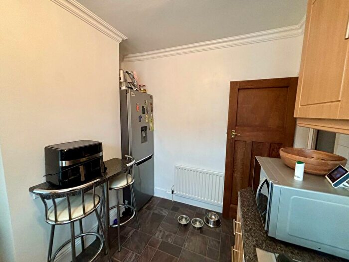 2 Bedroom Flat For Sale In Guelder Road, High Heaton, Newcastle Upon Tyne, NE7