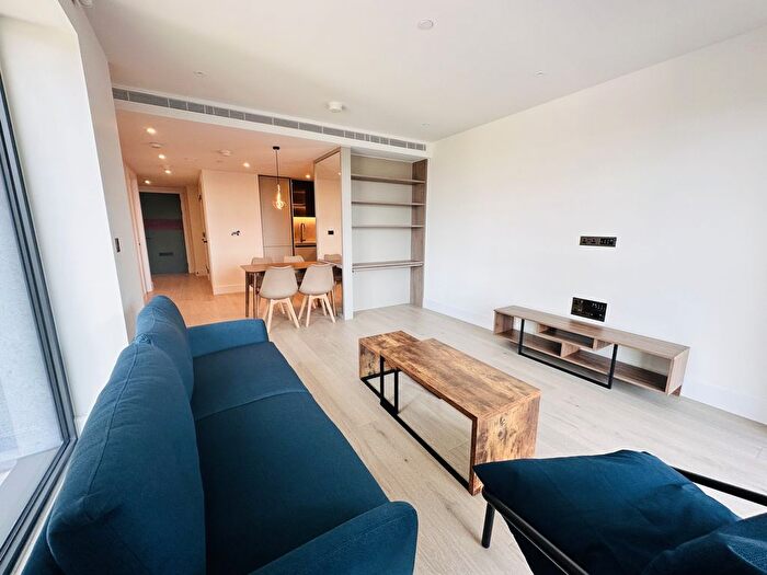 1 Bedroom Flat To Rent In Westmount Apartment, Fountain Park Way, London, W12