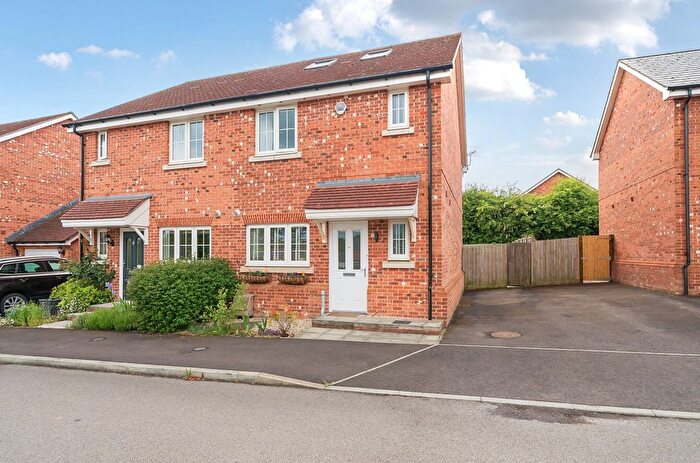4 Bedroom Semi-Detached House For Sale In Lily Road, Four Marks, Alton, Hampshire, GU34