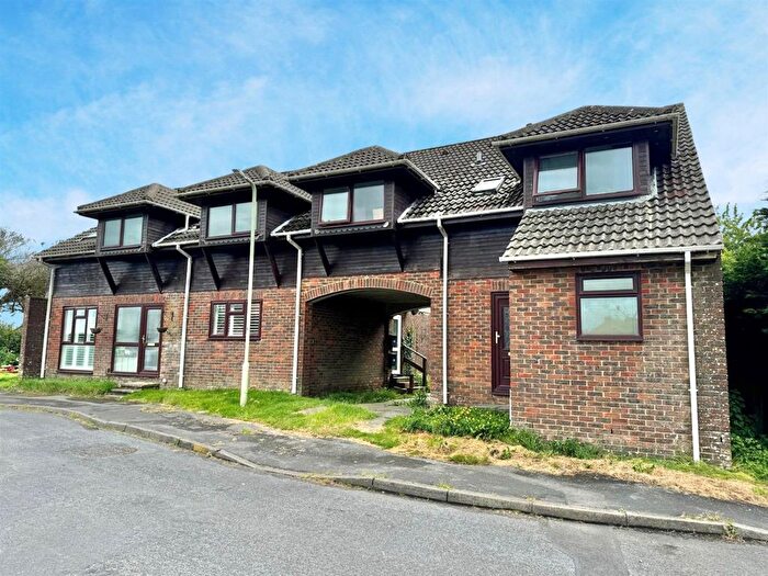 1 Bedroom Flat To Rent In Ridgeway Close, Heathfield, TN21