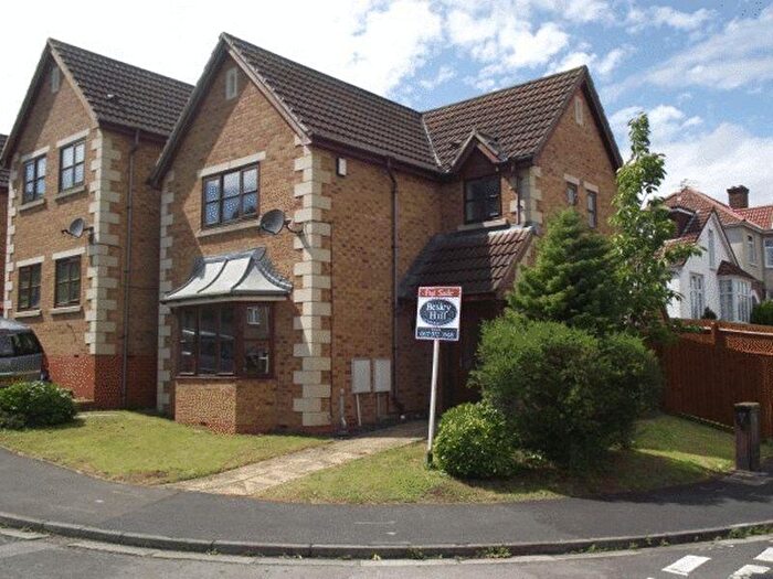 3 Bedroom Detached House To Rent In Queensdown Gardens, Brislington, Bristol, BS4